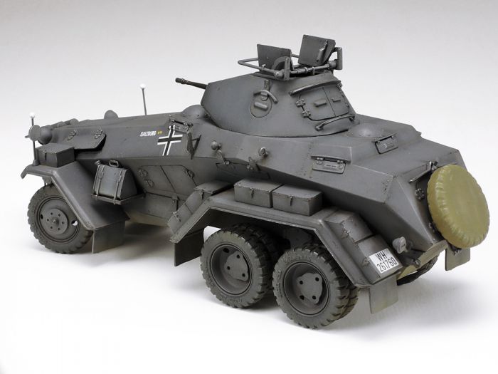 Tamiya 1:35 Sd.Kfz. 231 German 6-Wheeled Heavy Armored Car 37024