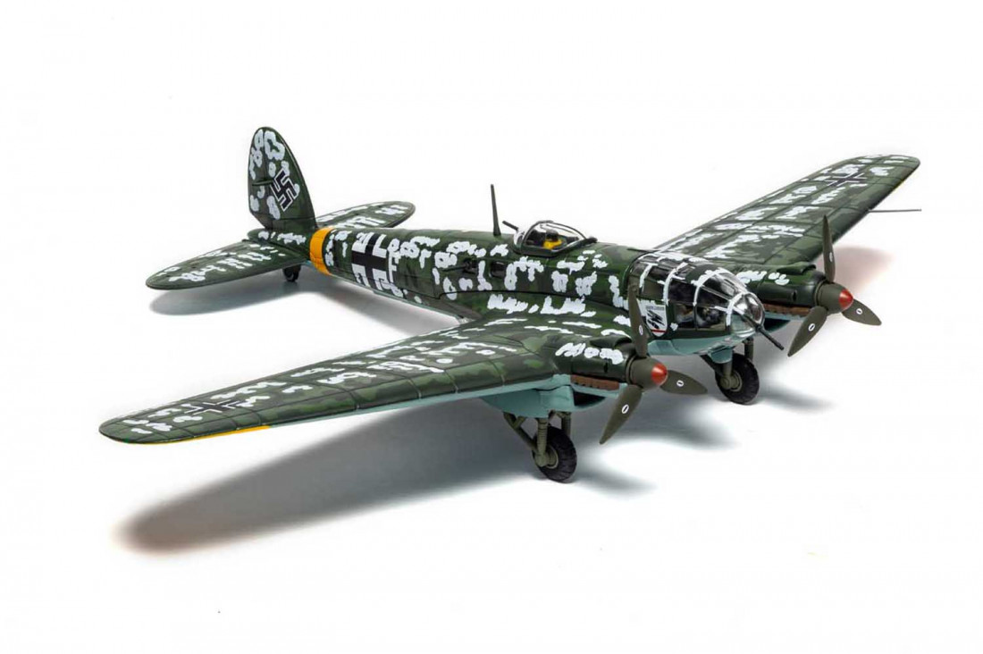 定番再入荷コーギー 1/72 ハインケル He-111 H-6 バルバロッサ作戦 1942.1.21 (AA33718) 軍用機
