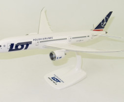 1:200 Boeing 787-9, LOT Polish Airlines, 2010s Colors (Snap-Fit)