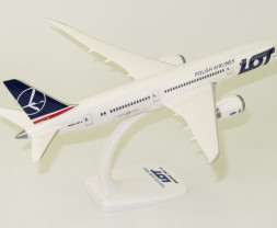 1:200 Boeing 787-9, LOT Polish Airlines, 2010s Colors (Snap-Fit)