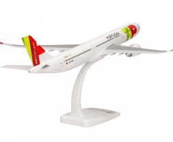 1:200 Airbus A330-941, TAP Air Portugal, 2005s Colors (Snap-Fit)