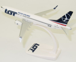 1:200 Boeing 737 MAX 8, LOT Polish Airlinesm, 2010 Colors (Snap-Fit)