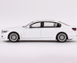 1:64 BMW Alpina B7 xDrive Alpine White LHD