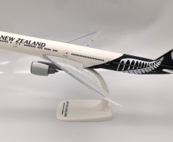 1:200 Boeing 777-319ER, Air New Zealand, 2010s Colors (Snap-Fit)