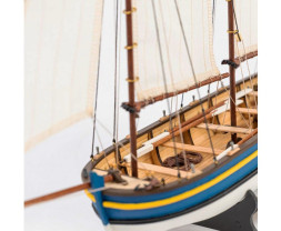 1:50 Captain's Longboat HMS Endeavour