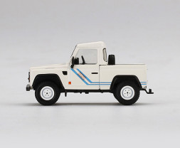 1:64 Land Rover Defender 90 Pickup White