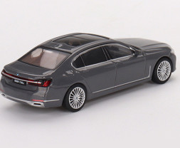 1:64 BMW 750Li xDrive Bernina Grey Amber Effect