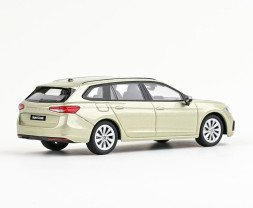 1:43 Škoda Superb IV Combi (2023) – Gelb Ice Tea metallic