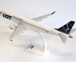 1:100 ERJ-195LR (ERJ-190-200 LR), LOT Polish Airlines, 2010 Colors (Snap-Fit)