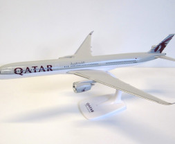 1:200 Airbus A350-1041, Qatar Airways, 2010s Colors (Snap-Fit)