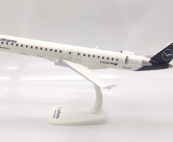 1:100 Bombardier CRJ-900LR (CL-600-2D24), Lufthansa, 2018s Colors (Snap-Fit)