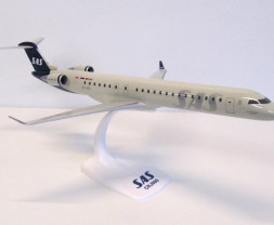 1:100 CRJ-900LR (CL-600-2D24), SAS Scandinavian Airlines, 2019s Colors (Snap-Fit)