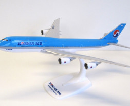 1:250 Boeing 747-8B5, Korean Air, 2000s Colors (Snap-Fit)